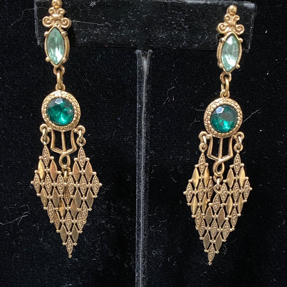 Vintage long Elegant Gold and Green crystal Dangle pierced Earrings